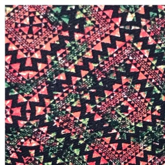 NWT LuLaRoe Cassie - Picture 2 of 2